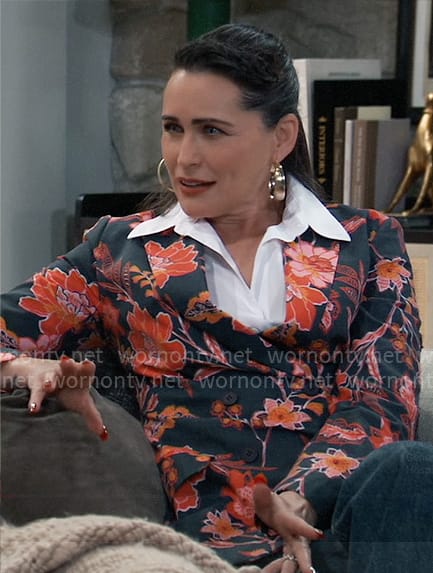 Lois' floral jacket on General Hospital