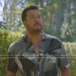 Luke Bryan’s black leaf print shirt on American Idol