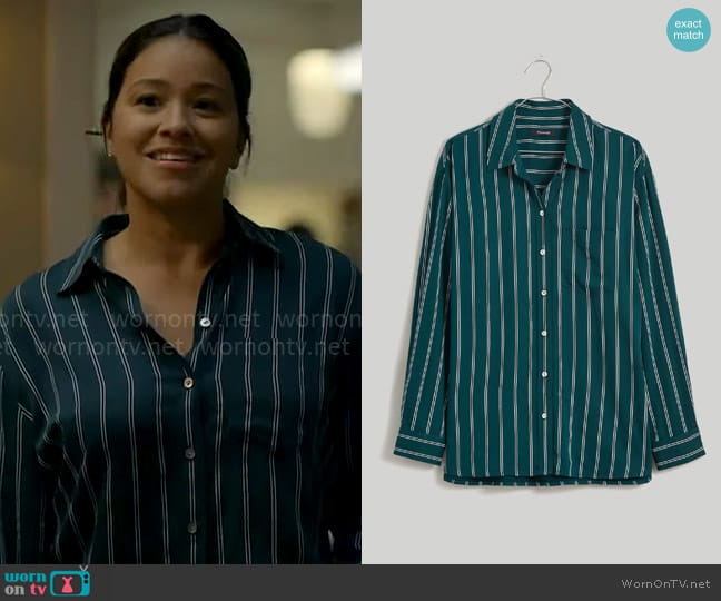 Madewell Satin Oversized Boyshirt in Stripe worn by Nell Serrano (Gina Rodriguez) on Not Dead Yet