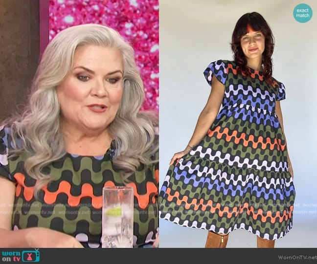 Nooworks Frida Ditto Dress worn by Paula Pell on Access Hollywood