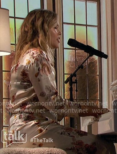 Rachel Platten’s floral shirt and pants set on The Talk