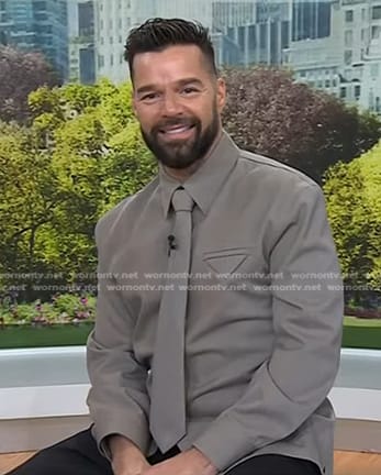 Ricky Martin’s grey tie neck shirt on Today