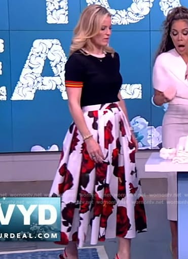 Sara’s black top and floral pleated skirt on The View