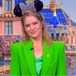 Sara’s green blazer and pants on The View