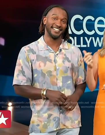 Scott's floral print shirt on Access Hollywood