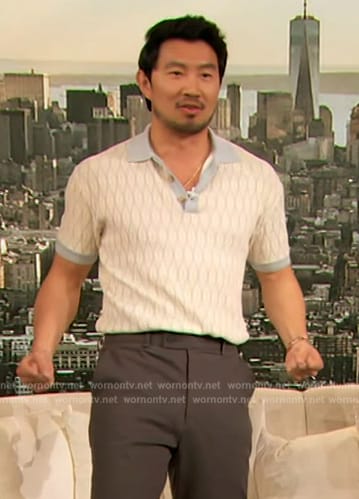 Simu Liu's white and blue short sleeve sweater on The Drew Barrymore Show