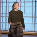 Taylor Tomlinson’s ombre sweater dress on The Talk