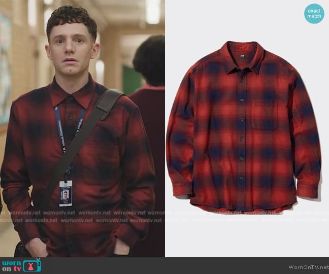 Uniqlo Flannel Checked Shirt worn by Jacob Hill (Chris Perfetti) on Abbott Elementary