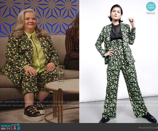 Wildfang The High Powered Blazer worn by Gloria McManus (Paula Pell) on Girls5eva