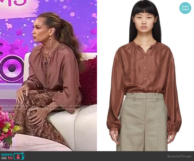 Joseph Silk Habotai Bowell Blouse in Brown worn by Vanessa Williams on Today