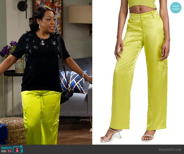 Sprwmn Baggy Low Rise Cargo Pants worn by Tina Butler (Tichina Arnold) on The Neighborhood