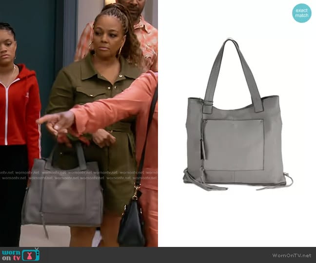 Vince Camuto Rylan Leather Tote in Universal Grey worn by Regina Upshaw (Kim Fields) on The Upshaws