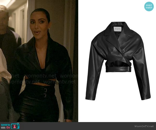 Siobhan’s cropped crossover leather jacket on American Horror Story