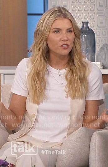 Amanda's cream vest and pants set on The Talk