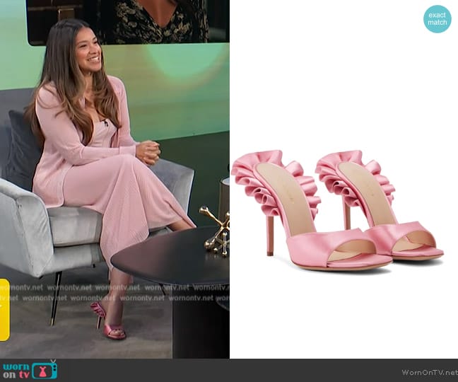 WornOnTV: Gina Rodriguez’s pink sandals on Access Hollywood | Clothes ...