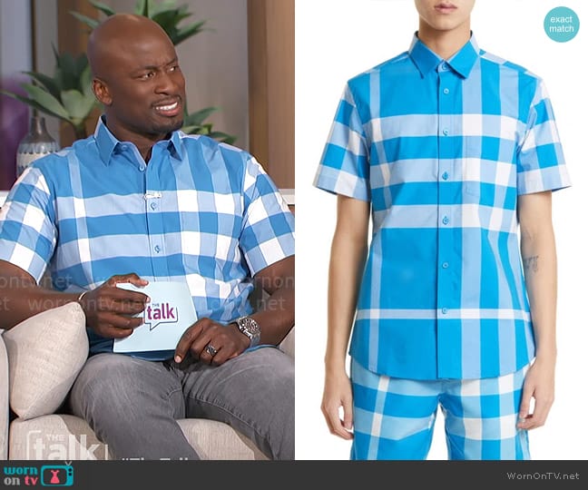 Burberry Somerton Shirt in Vivid Blue worn by Akbar Gbajabiamila on The Talk