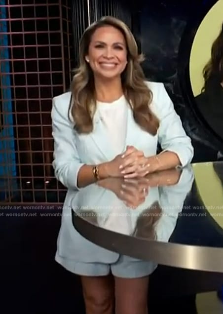 Carolina Bermudez's blue blazer and shorts on E! News