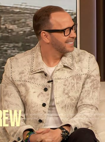 Donnie Wahlberg's studded trim denim jacket on The Drew Barrymore Show