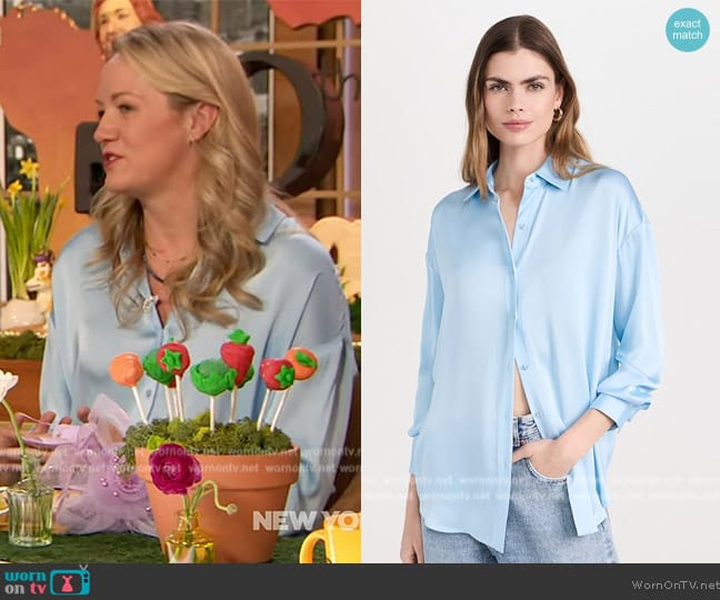 Favorite Daughter The Smooth Ex-Boyfriend Shirt worn by Wendy Naugle on The Drew Barrymore Show