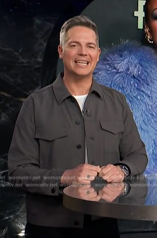 Jason’s gray button front shirt on E! News