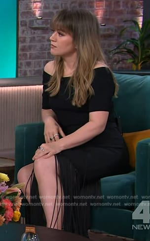 Kelly's black fringe maxi skirt on The Kelly Clarkson Show