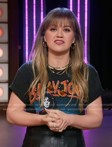 Kelly's Billy Joel graphic tee on The Kelly Clarkson Show