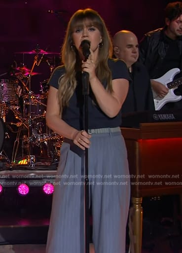 Kelly's blue stripe pants on The Kelly Clarkson Show