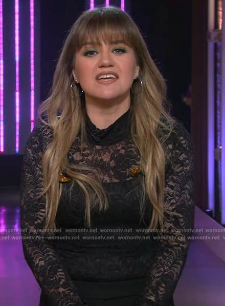 Kelly's black lace top on The Kelly Clarkson Show