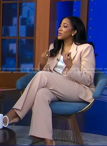 Lauren W. Wilson’s blush pink suit on Good Morning America