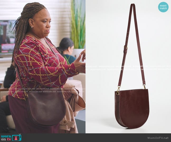 Madewell The Transport Saddlebag worn by Miranda Bailey (Chandra Wilson) on Greys Anatomy