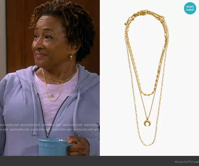 Madewell Mixed Chain Chunky Crescent Moon Necklace Set worn by Lucretia Turner (Wanda Sykes) on The Upshaws