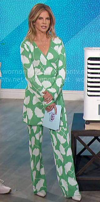 Natalie's green and white printed wrap tunic top and pants set on The Talk