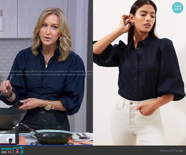 Banana Republic Organic Puff Sleeve Button Down Shirt in Navy worn by Lara Spencer on Good Morning America