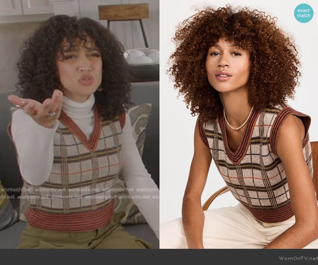 re/done 60s Sweater Vest worn by Olivia Baker (Samantha Logan) on All American