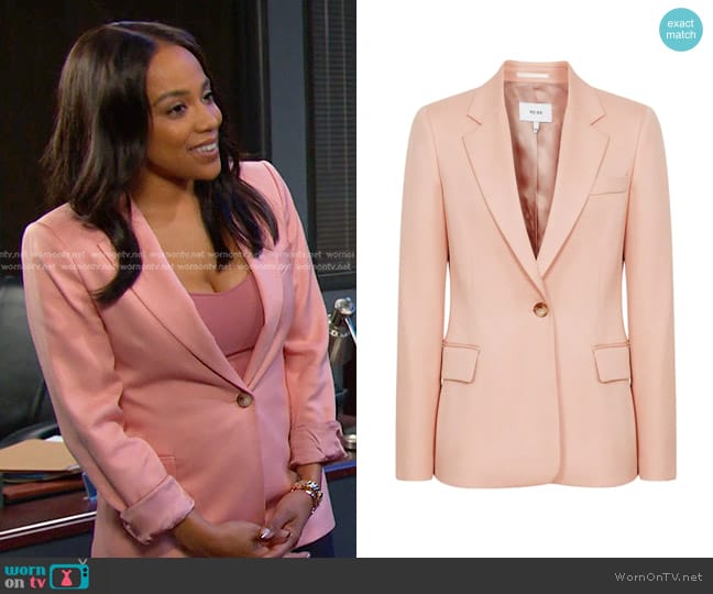 Reiss Coco One-Button Blazer in Pink worn by Jada Hunter (Elia Cantu) on Days of our Lives