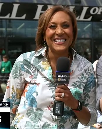 Robin’s white floral print blouse on Good Morning America