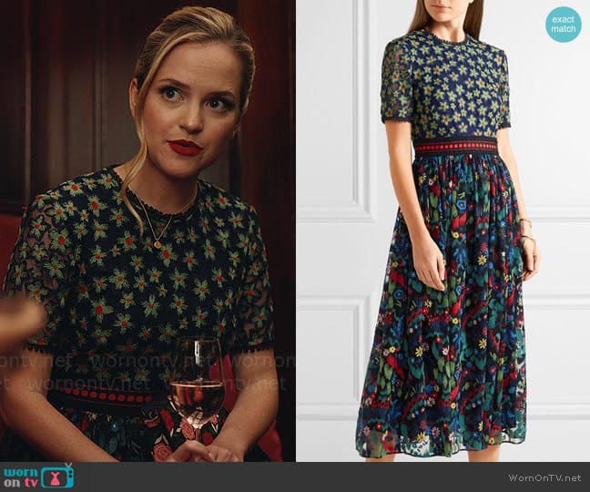 Saloni Jackie Dress worn by Ainsley (Stephanie Styles) on Loot