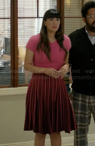 Sam's pink striped skirt on Not Dead Yet