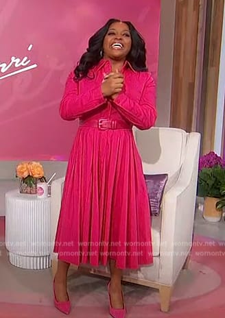 Sherri’s pink pleated shirtdress on Sherri