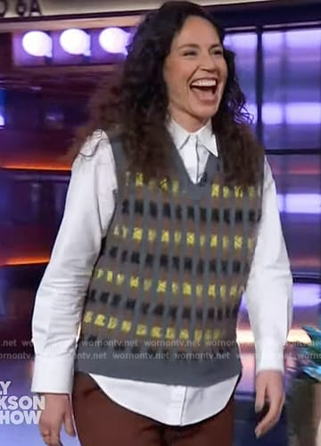 Sue Bird's gray cashmere vest on The Kelly Clarkson Show