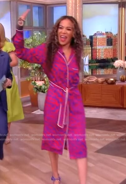 Sunny's red and blue printed shirtdress on The View