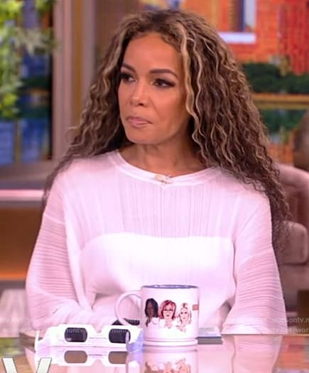 Sunny’s white pleated dress on The View