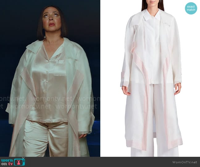 The Row Lau Silk Organza Wrap Coat worn by Molly Novak (Maya Rudolph) on Loot