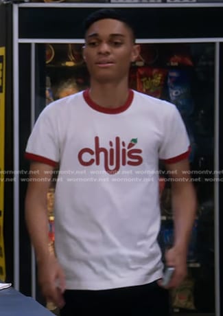 Tristan's Chilis print tee on The Upshaws