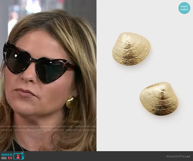 Tuckernuck Jewelry Gold Clam Shell Earrings worn by Jenna Bush Hager on Today