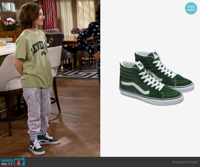 Vans SK8-Hi in Greener Pastures worn by Grover Johnson (Hank Greenspan) on The Neighborhood