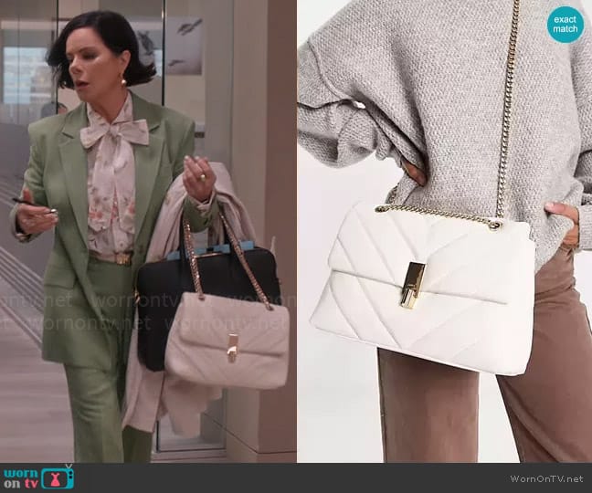 Aldo Rhiladia Bag worn by Margaret Wright (Marcia Gay Harden) on So Help Me Todd