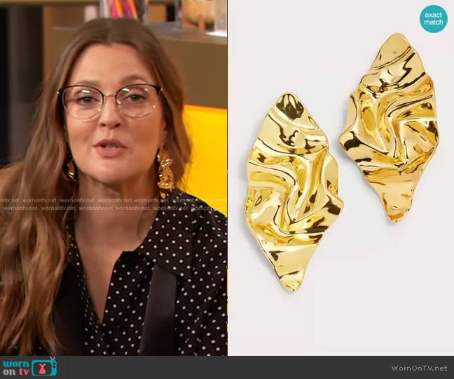 Alexis Bittar Crumpled Gold Large Post Earrings worn by Drew Barrymore on The Drew Barrymore Show