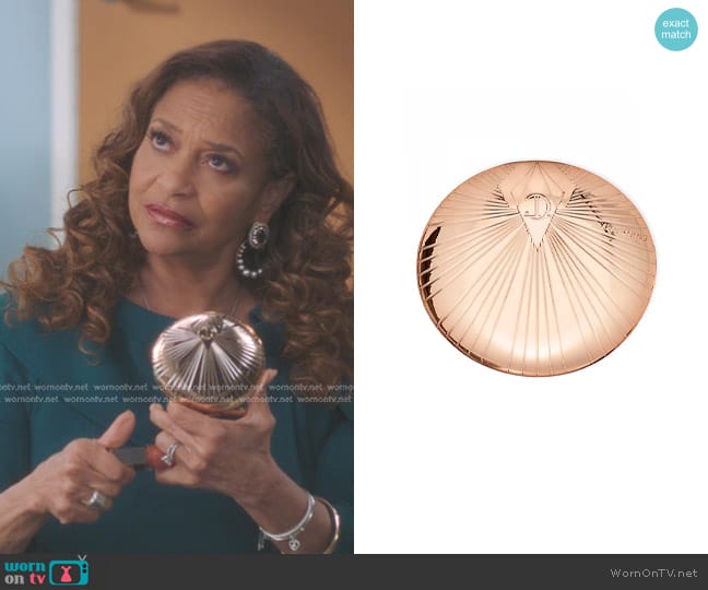 Charlotte Tilbury Bronzing Powder worn by Catherine Avery (Debbie Allen) on Greys Anatomy