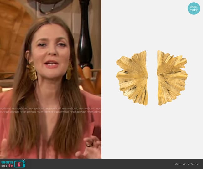 Christina Caruso Ginkgo Leaf Earring worn by Drew Barrymore on The Drew Barrymore Show